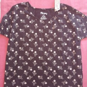 Black microphone print t-shirt